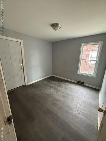 10222 Beaconsfield Street, Detroit, MI 48224