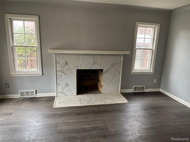 10222 Beaconsfield Street, Detroit, MI 48224