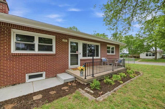 434 S Western Ave, Haysville, KS 67060