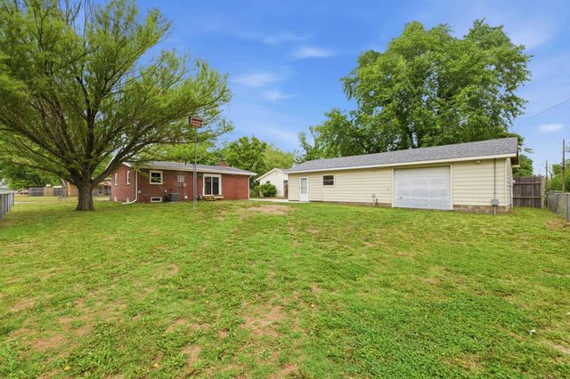 434 S Western Ave, Haysville, KS 67060