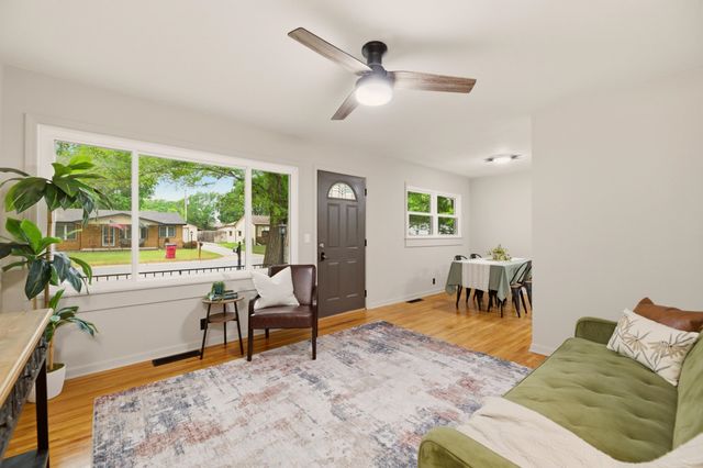 434 S Western Ave, Haysville, KS 67060