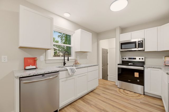 434 S Western Ave, Haysville, KS 67060