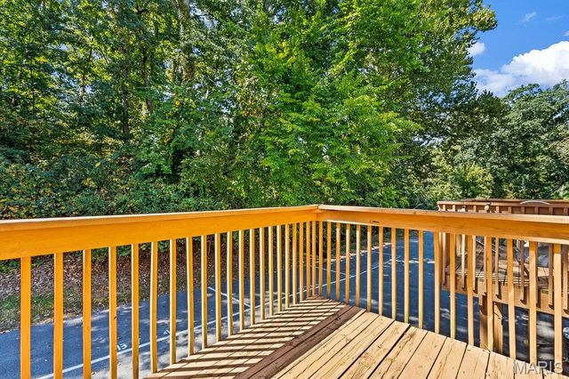 2744 Blackforest Drive, Oakville, MO 63129