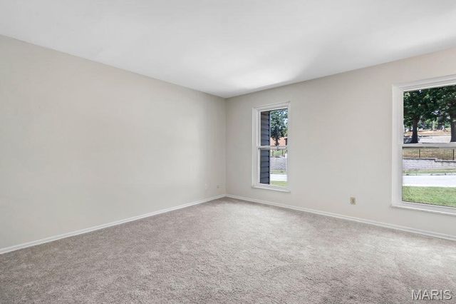 2744 Blackforest Drive, Oakville, MO 63129