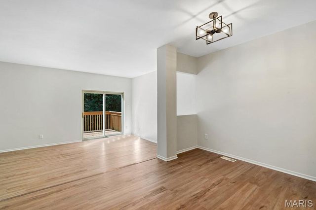 2744 Blackforest Drive, Oakville, MO 63129