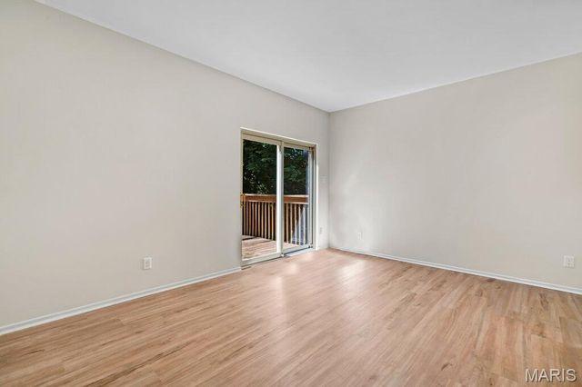 2744 Blackforest Drive, Oakville, MO 63129