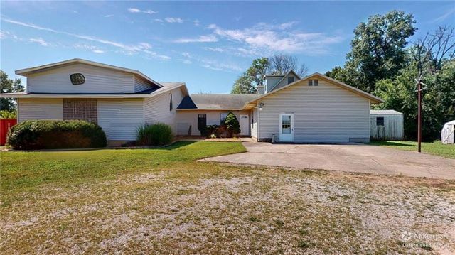 22535 S 1408th Road, Moundville, MO 64771