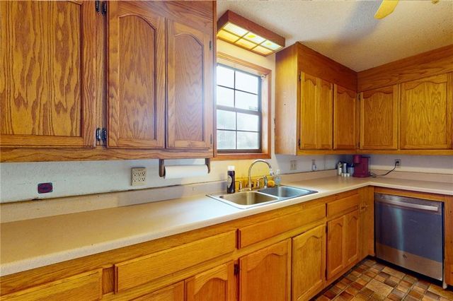 22535 S 1408th Road, Moundville, MO 64771