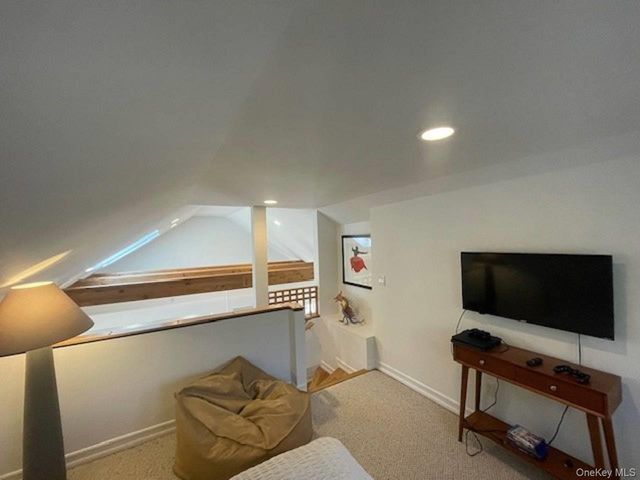 35 Maple Street, Westhampton Beach, NY 11978