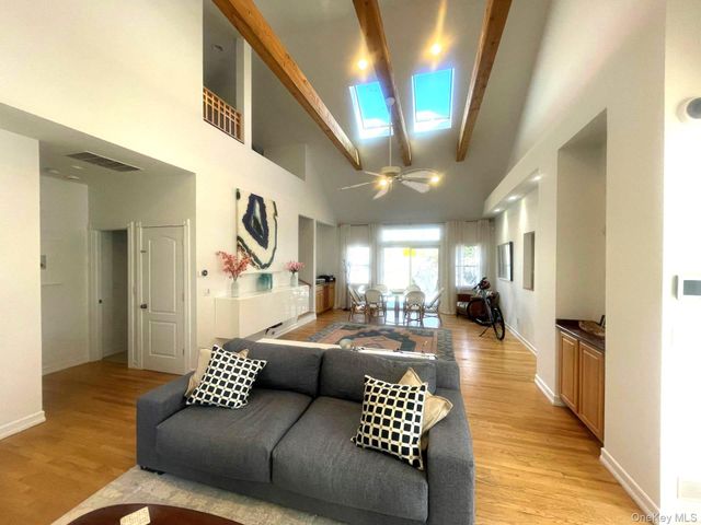 35 Maple Street, Westhampton Beach, NY 11978