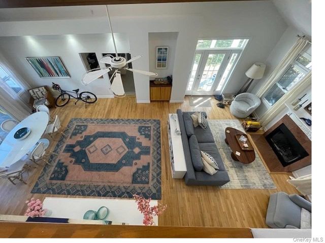 35 Maple Street, Westhampton Beach, NY 11978