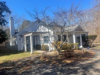 35 Maple Street, Westhampton Beach, NY 11978