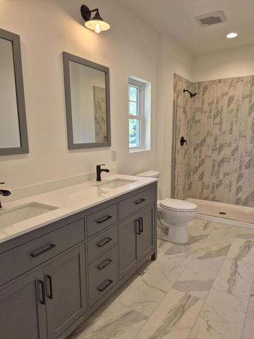 3360 E Grange AVENUE, Cudahy, WI 53110