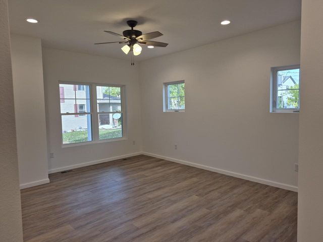 3360 E Grange AVENUE, Cudahy, WI 53110