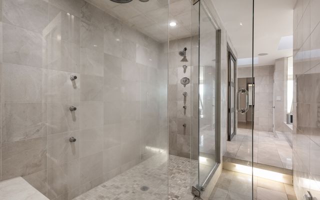 5747 N Sheridan Road GH, Chicago, IL 60660