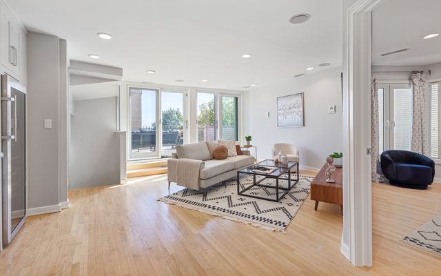 5747 N Sheridan Road GH, Chicago, IL 60660