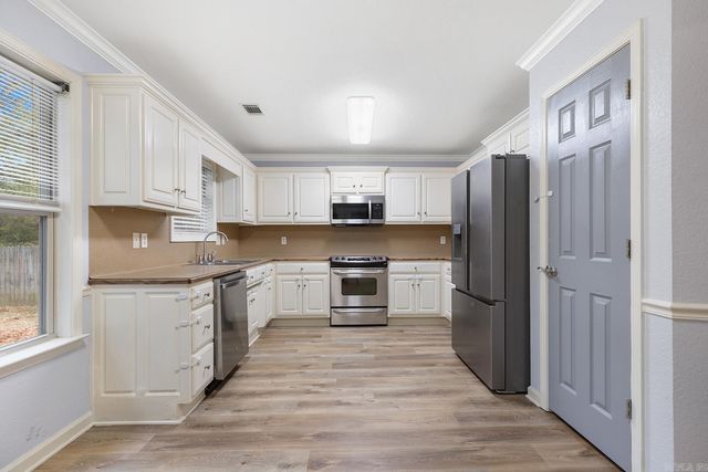 84 Seminole Circle, Austin, AR 72007