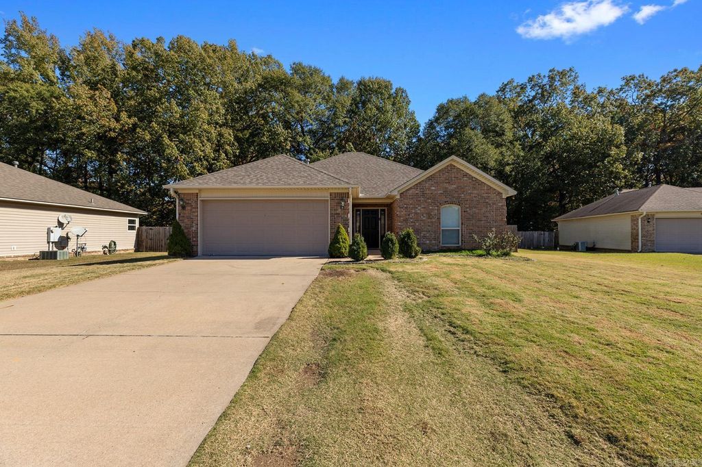 84 Seminole Circle, Austin, AR 72007