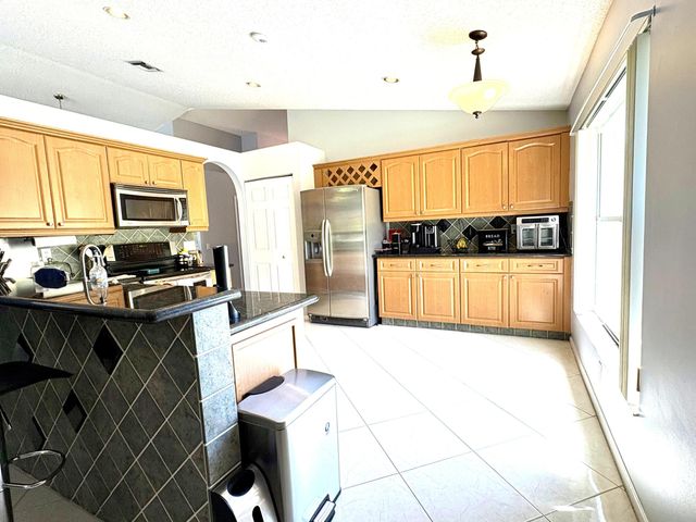 3771 Newport Avenue, Boynton Beach, FL 33436