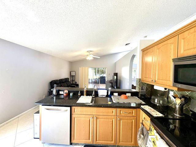 3771 Newport Avenue, Boynton Beach, FL 33436