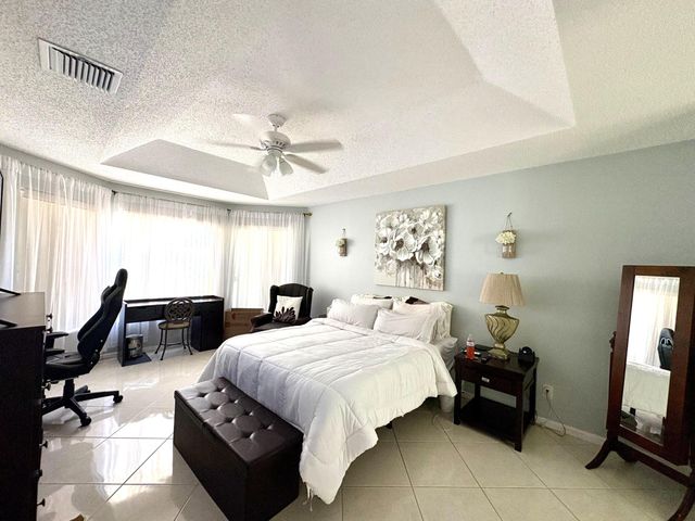3771 Newport Avenue, Boynton Beach, FL 33436