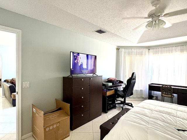 3771 Newport Avenue, Boynton Beach, FL 33436