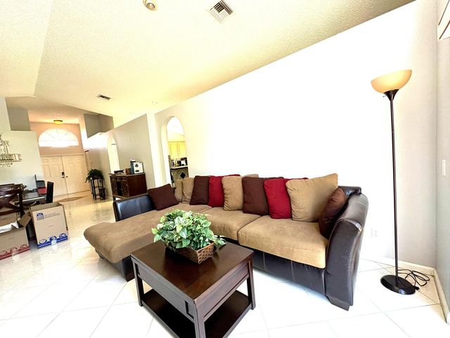 3771 Newport Avenue, Boynton Beach, FL 33436