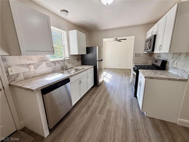 241 Reed Avenue, Campbell, OH 44405