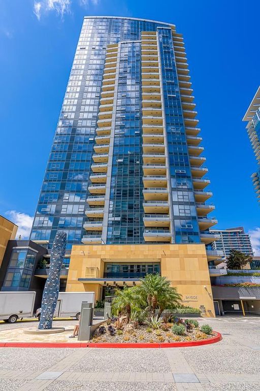 1325 Pacific Highway 1107/1101, San Diego, CA 92101 — photo 2