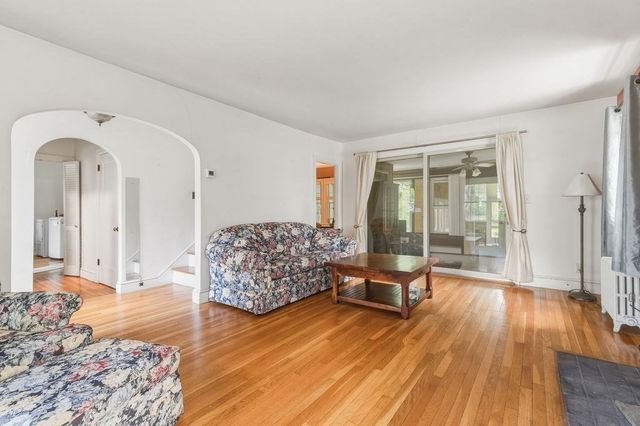 1248 Pleasant St, Brockton, MA 02301