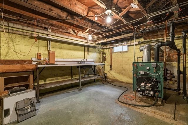 1248 Pleasant St, Brockton, MA 02301