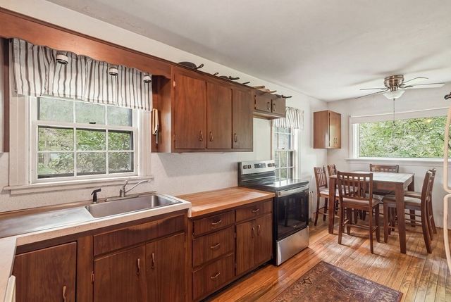 1248 Pleasant St, Brockton, MA 02301