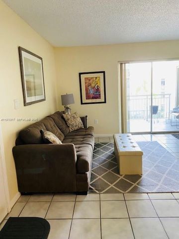 8580 SW 212th St 304, Cutler Bay, FL 33189