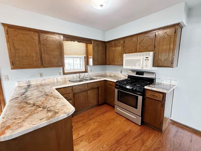 710 S Park Street, El Dorado Springs, MO 64744