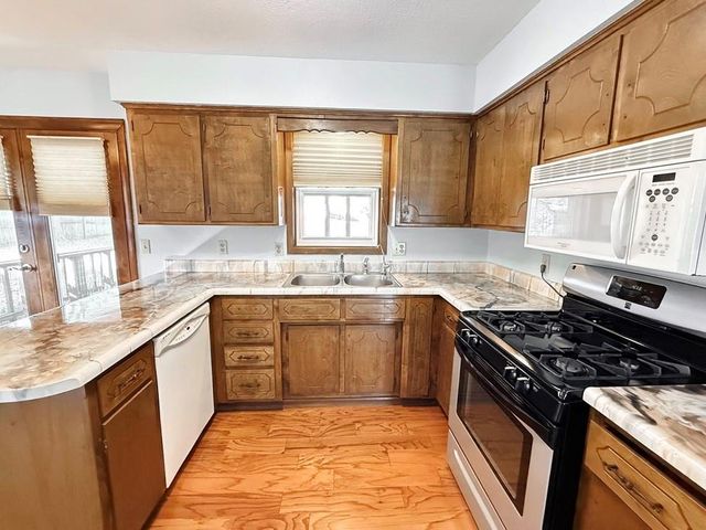 710 S Park Street, El Dorado Springs, MO 64744