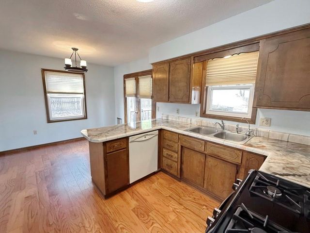 710 S Park Street, El Dorado Springs, MO 64744