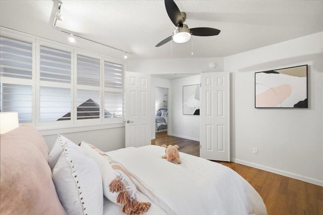 2131 Avy Avenue, Menlo Park, CA 94025
