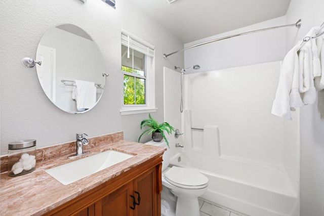 2131 Avy Avenue, Menlo Park, CA 94025