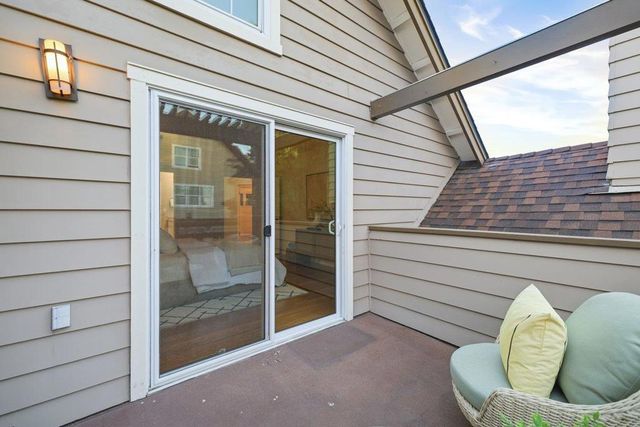 2131 Avy Avenue, Menlo Park, CA 94025