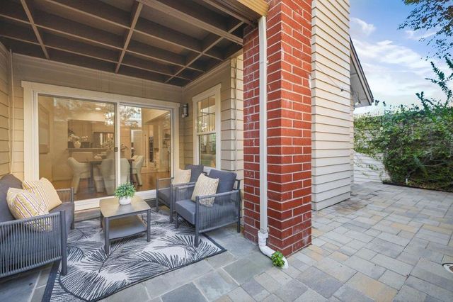 2131 Avy Avenue, Menlo Park, CA 94025