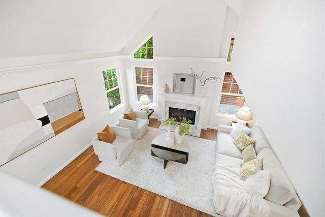 2131 Avy Avenue, Menlo Park, CA 94025