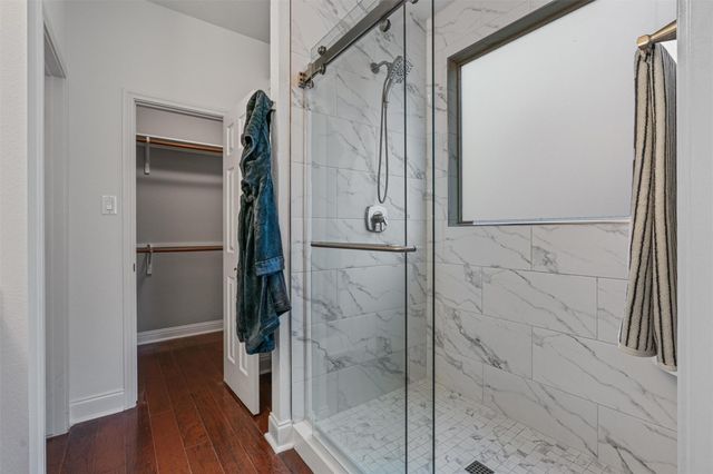 1810 Village Oak CT, Austin, TX 78704