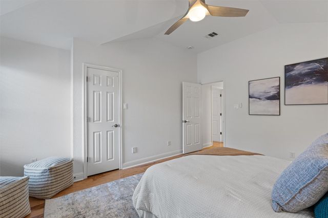 1810 Village Oak CT, Austin, TX 78704