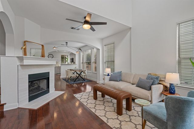 1810 Village Oak CT, Austin, TX 78704