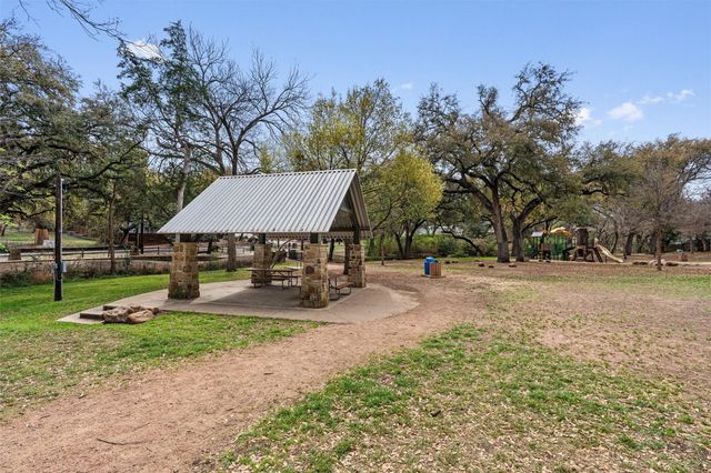 1810 Village Oak CT, Austin, TX 78704