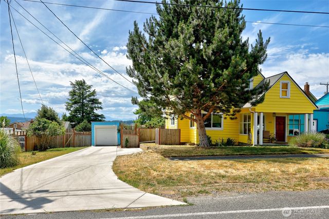 425 Walker Street, Port Townsend, WA 98368