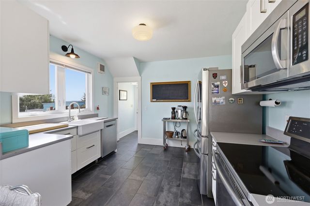 425 Walker Street, Port Townsend, WA 98368