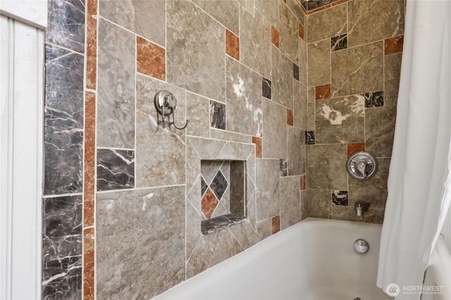 425 Walker Street, Port Townsend, WA 98368