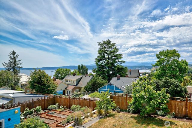 425 Walker Street, Port Townsend, WA 98368