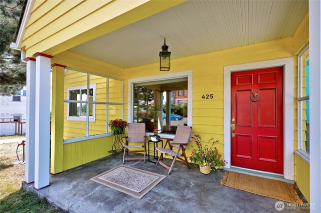 425 Walker Street, Port Townsend, WA 98368